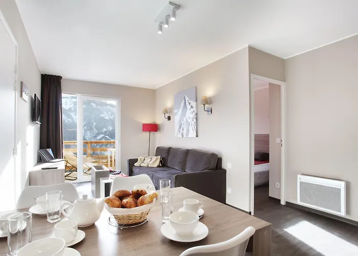 Hotel apartamentowy Odalys Le Village De Praroustan 4*