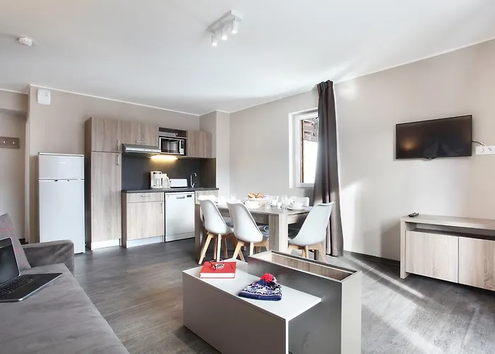 Hotel apartamentowy Odalys Le Village De Praroustan 4*