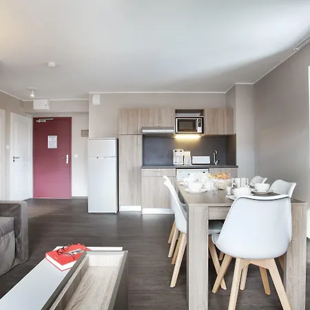 Lejlighedshotel Odalys Le Village De Praroustan 4*